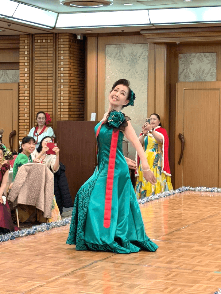 アロハ南サークル　クリスマスパーティー　名鉄グランドホテル　2025年12月